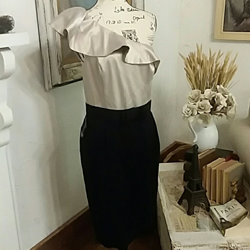 NWT WHBM One shoulder Evening Cocktail Dress Sz 10